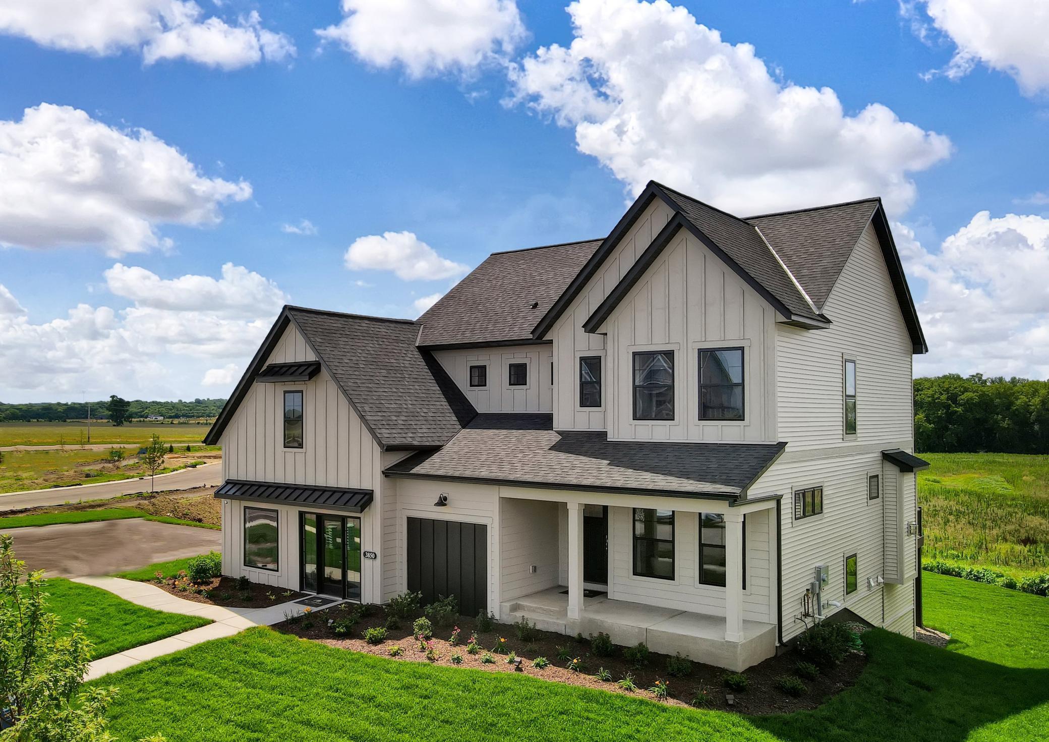 Awesome front porch!