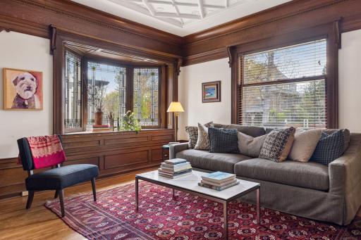 1807 Dupont Avenue S, Minneapolis, MN 55403