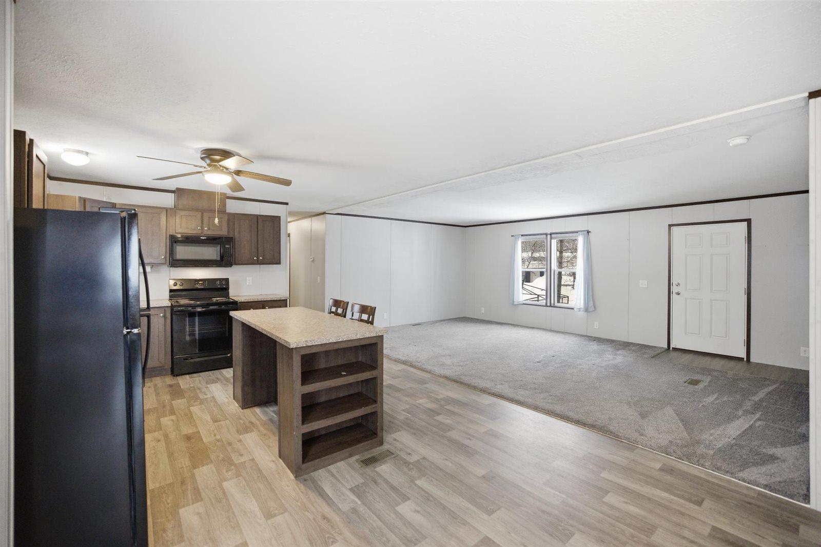 13-Reshoot - Interior.jpg