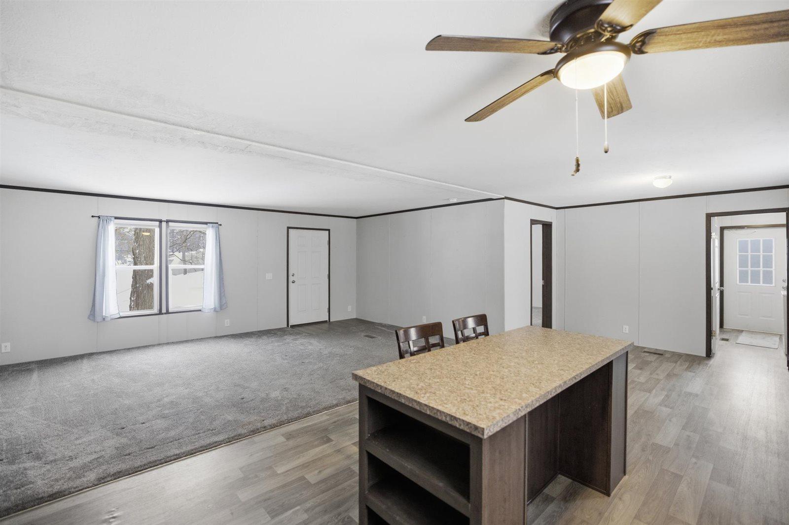 14-Reshoot - Interior.jpg