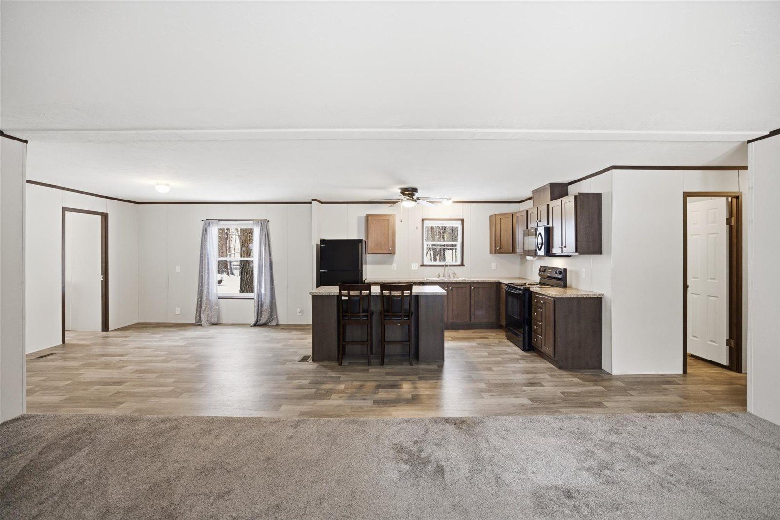 17-Reshoot - Interior.jpg