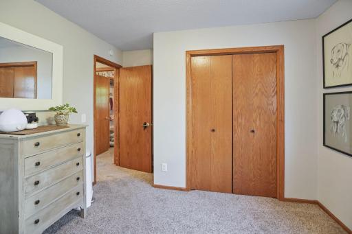 1015 Ferndale Street S, Saint Paul, MN 55119