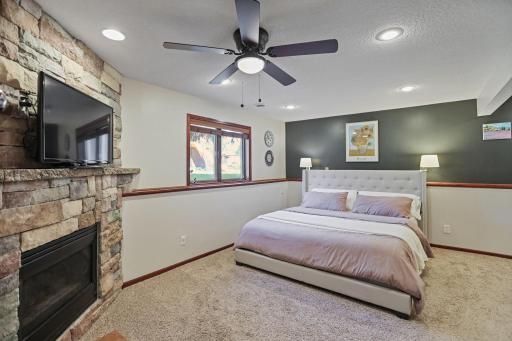 1015 Ferndale Street S, Saint Paul, MN 55119