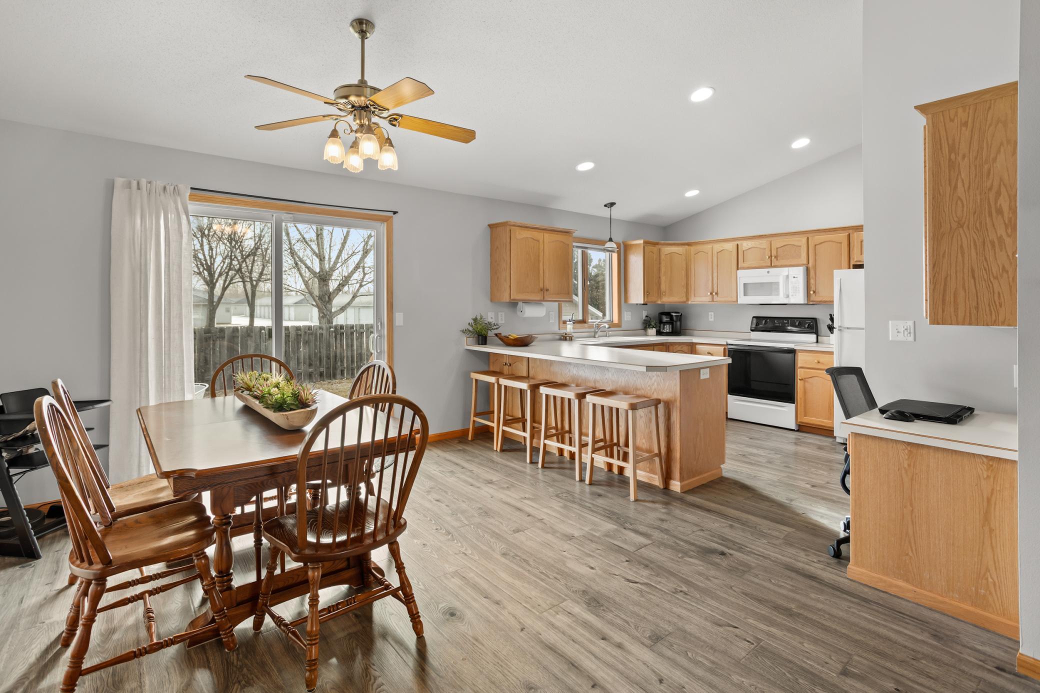 Dining/Kitchen