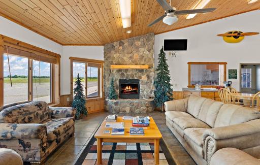 24226 Lone Pine Road, Hinckley, MN 55037