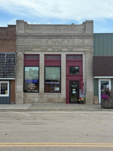 631 Main Street, Walnut Grove, MN 56180