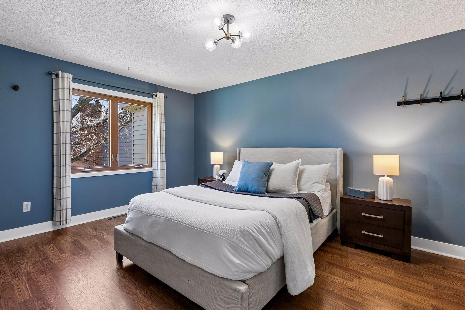 Bedroom 1 - owner's suite - upper level