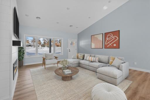 LR - Virtual Staging