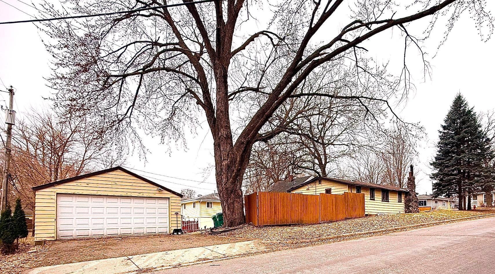 2701 Blackstone Ave. S, St. Louis Park