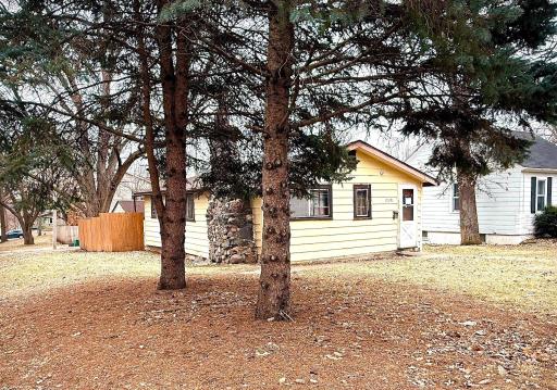 2701 Blackstone Avenue S, Minneapolis, MN 55416