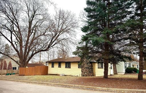 2701 Blackstone Avenue S, Minneapolis, MN 55416