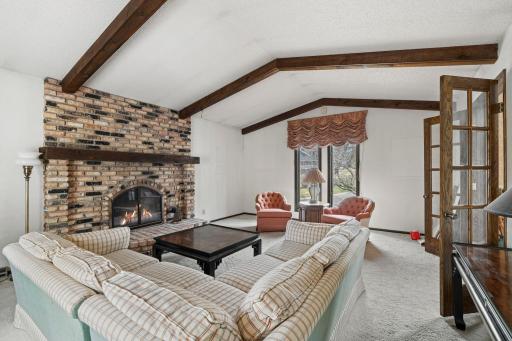 2309 Horizon Road, Burnsville, MN 55337