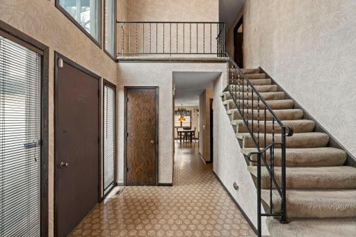 2309 Horizon Road, Burnsville, MN 55337