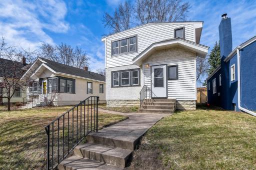 Howe neighborhood 2-story in a highly walkable and convenient location near River Road and transit, and a short drive from the commercial corridors along Lake St, Hiawatha, Minnehaha, and 46th St.