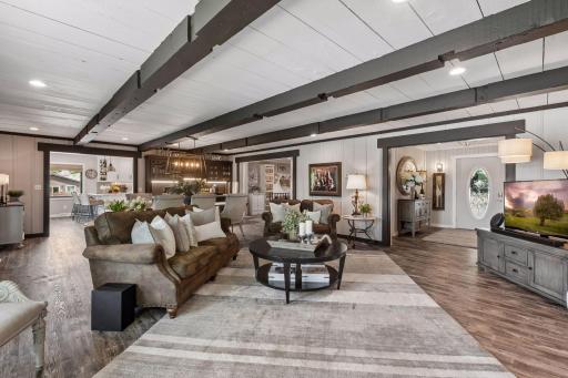 15600 Logarto Lane, Burnsville, MN 55306