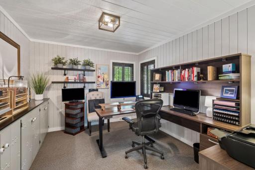 15600 Logarto Lane, Burnsville, MN 55306