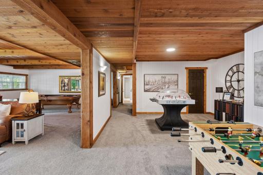 15600 Logarto Lane, Burnsville, MN 55306
