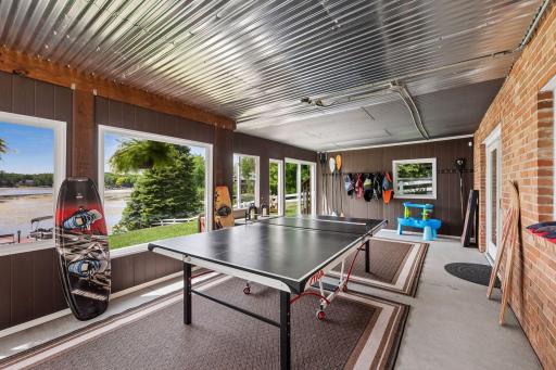 15600 Logarto Lane, Burnsville, MN 55306