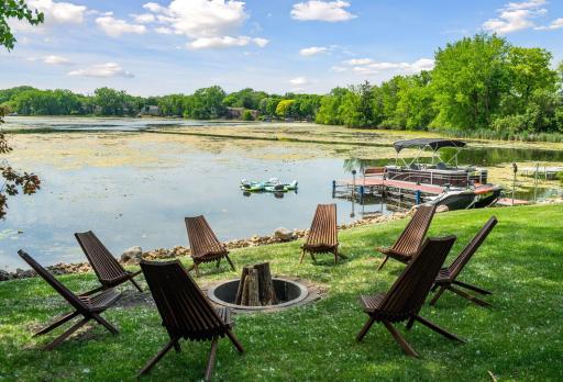 15600 Logarto Lane, Burnsville, MN 55306