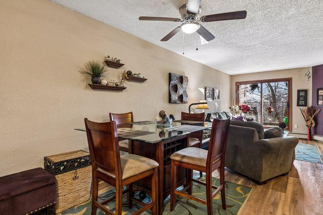 Informal Dining in Open Layout