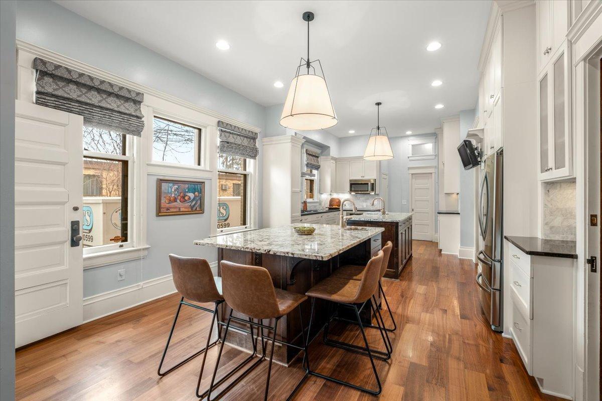 Features two islands