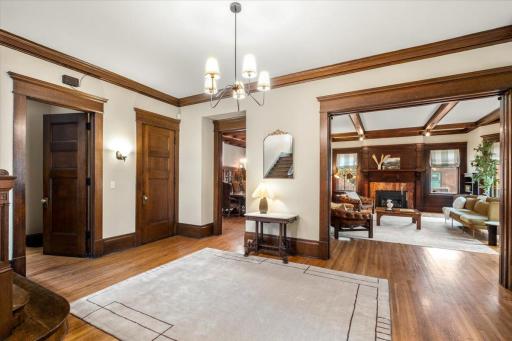 341 Dayton Avenue, Saint Paul, MN 55102
