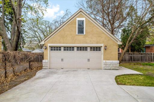 341 Dayton Avenue, Saint Paul, MN 55102