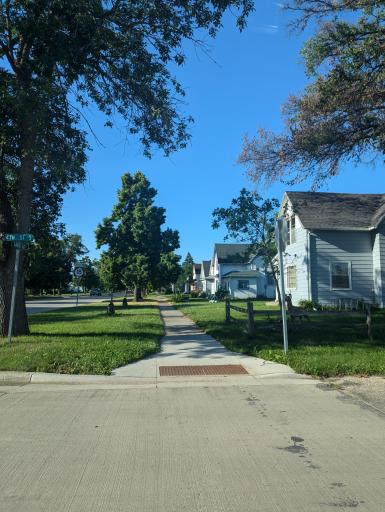 412 LANGER Avenue S, Casselton, ND 58012