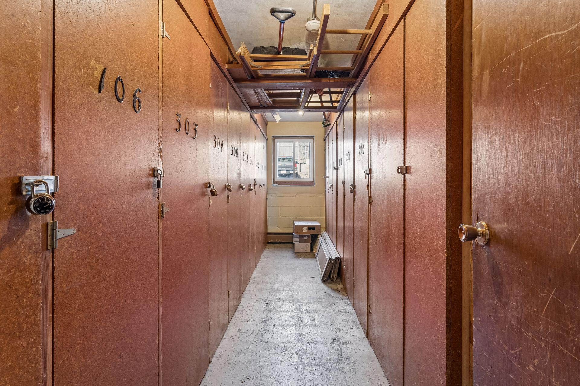 Storage on same level as unit