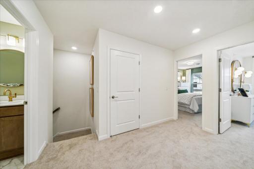 Photoâs of a Bayfield model in another community. The photoâs are representational only and finishes will vary.