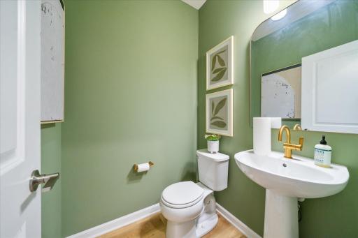 Photoâs of a Bayfield model in another community. The photoâs are representational only and finishes will vary.