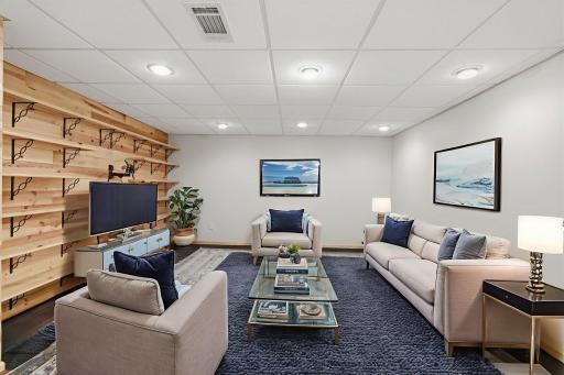 1R0A0185 virtually staged - Copy.jpeg