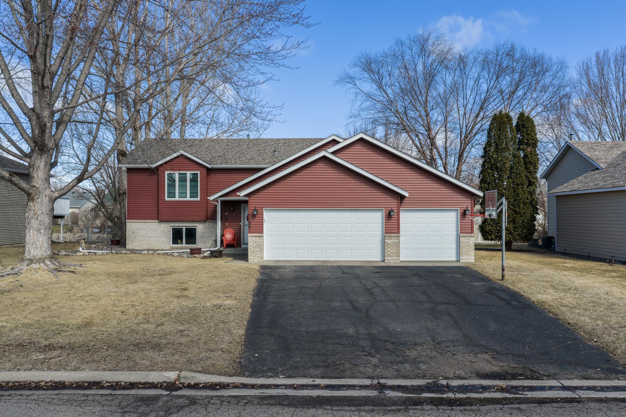 1125 5th St N Sartell MN 56377 - Ext3.jpg