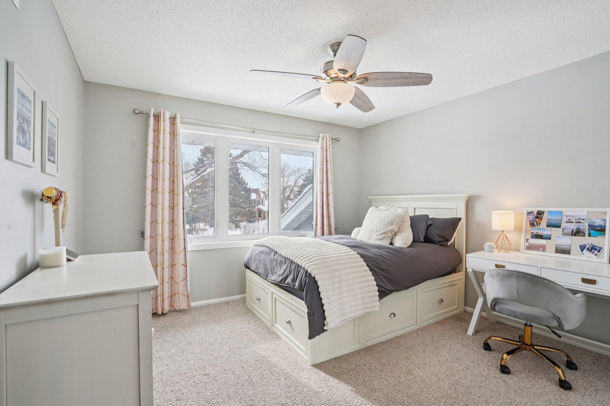 40-web-or-mls-Kerry Ln-S1803-040.jpg