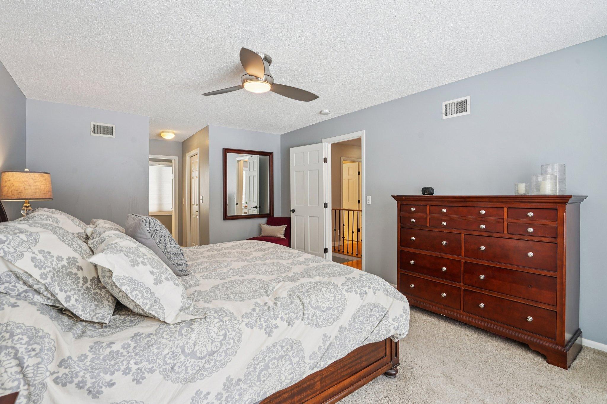 50-web-or-mls-Kerry Ln-S1803-050.jpg