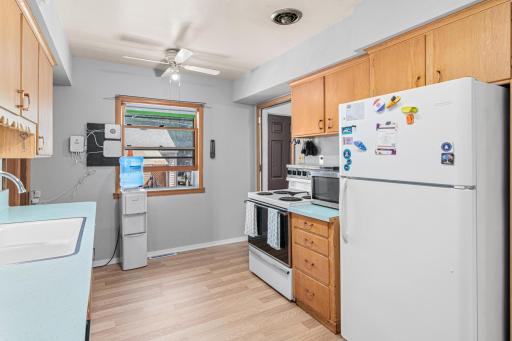 3542 N Aldrich Avenue-13.jpg