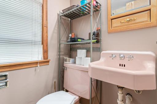 3542 N Aldrich Avenue-15.jpg
