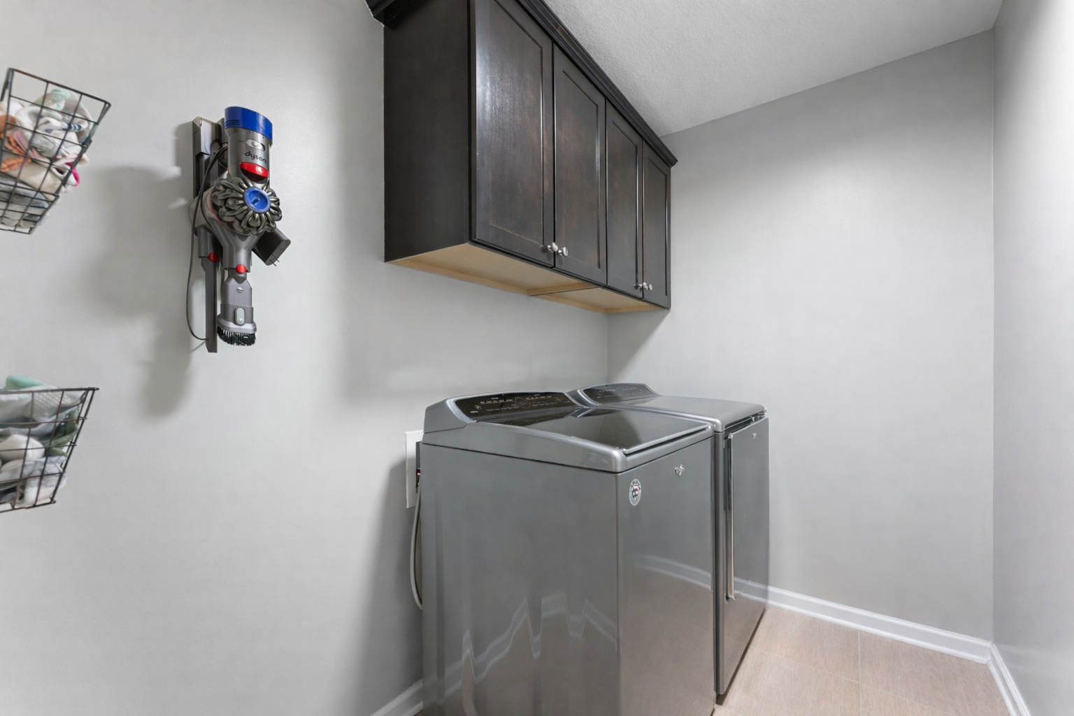 Upper level laundry