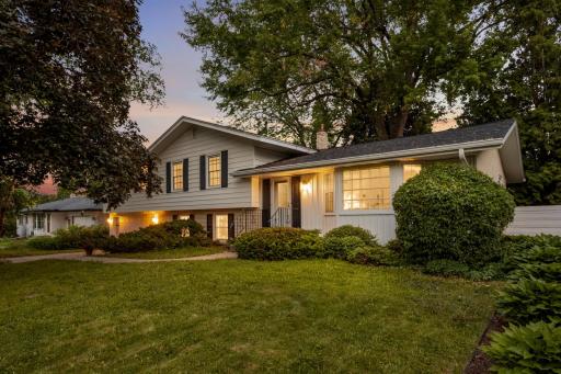 Photo for 1740 Stanbridge Avenue, Roseville, MN 55113 - listing #7037192 1740 Stanbridge Avenue, Roseville, MN 55113