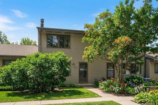 4478 Arden View Court, Arden Hills, MN 55112