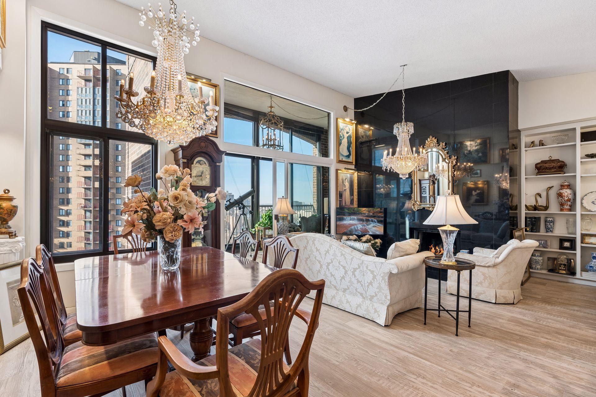 Welcome to your penthouse. A beautiful open layout drenched in natural light