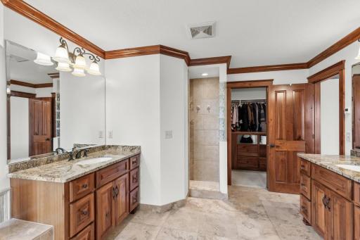 27665 Virginia Cove, Excelsior, MN 55331