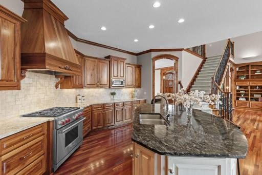 27665 Virginia Cove, Excelsior, MN 55331