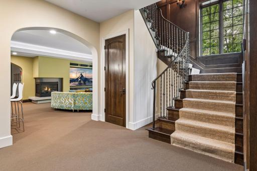 2nd Staircase to LL