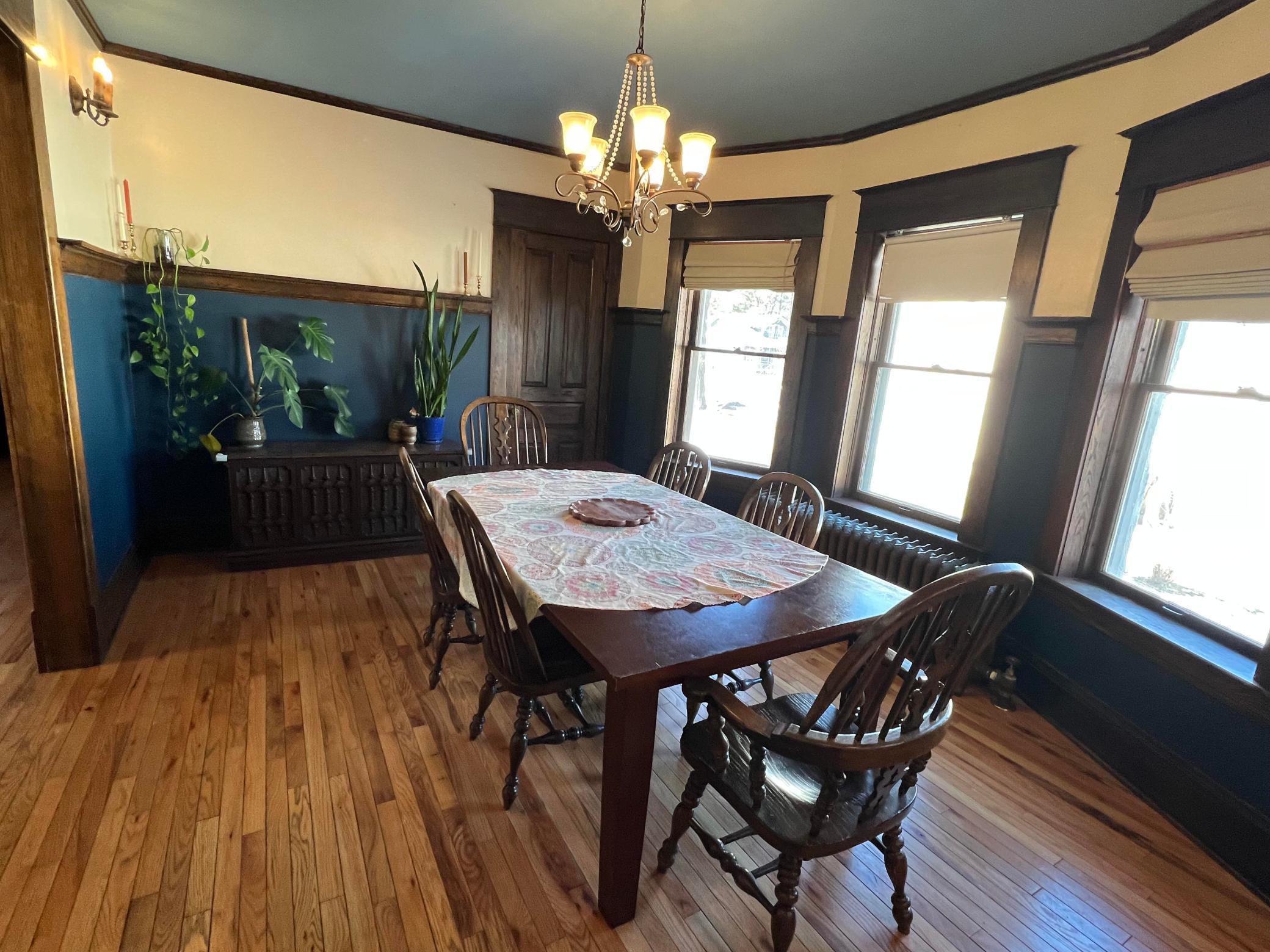 Spacious Dining Room