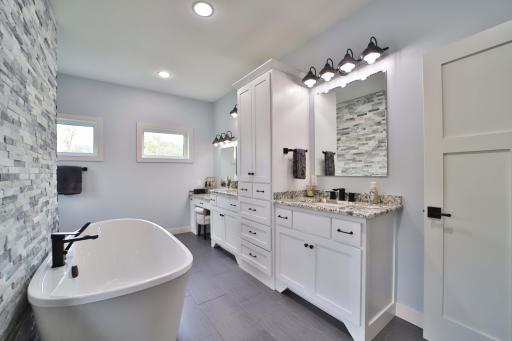 2147 Summit Drive, Cushing, MN 56443