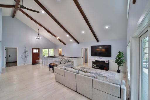 2147 Summit Drive, Cushing, MN 56443