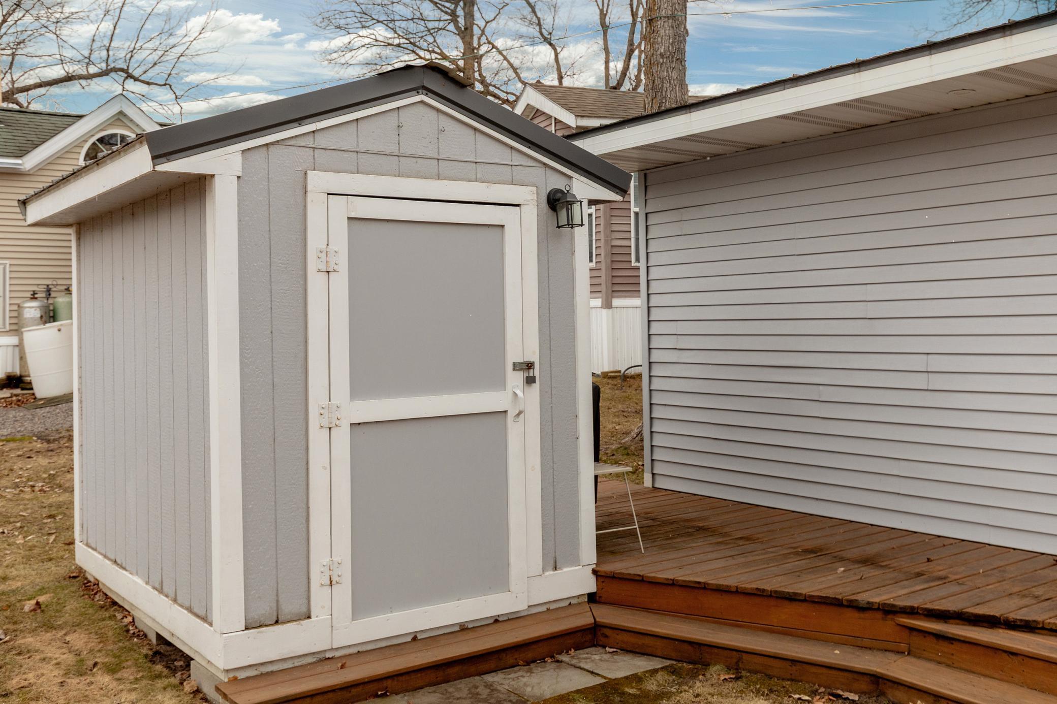 6 x 8 Shed with Electric