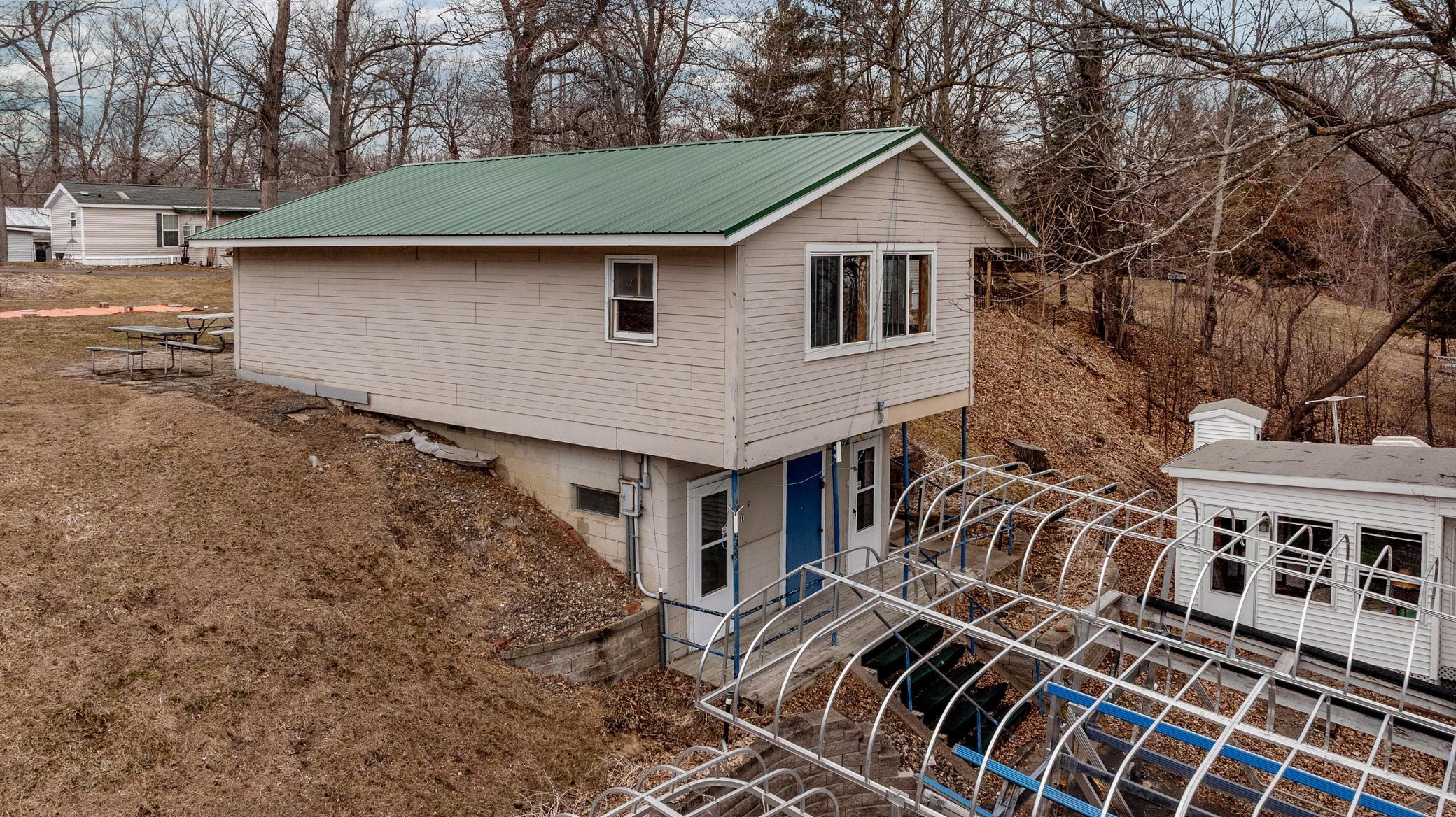 Association Club House (Rec Room / Bathrooms / Showers)