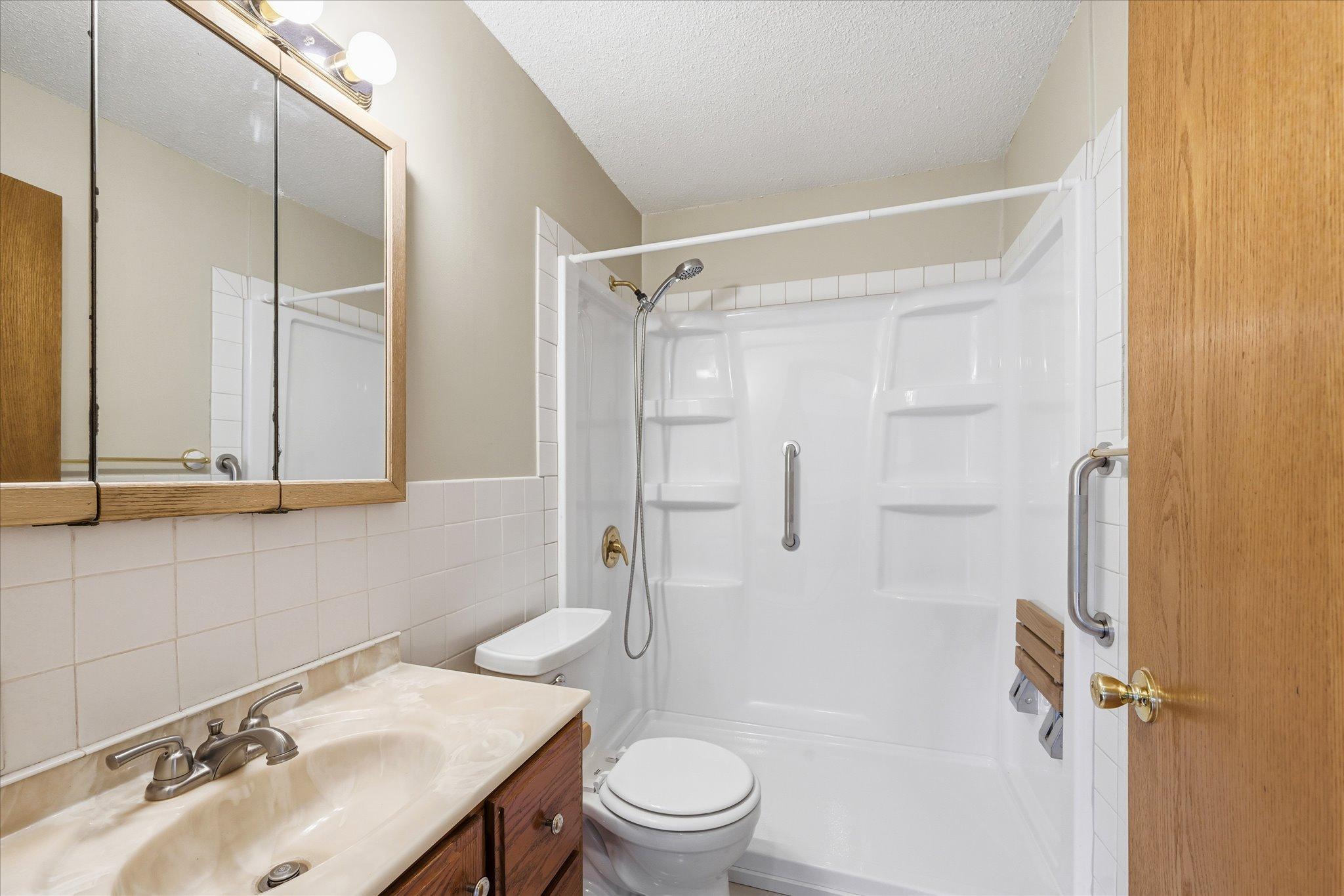 37-14649 283 1_2 Ave NW [3041113]- 037.jpg